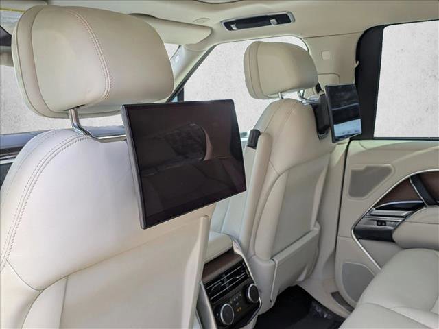 Certified 2023 Land Rover Range Rover SE image 18