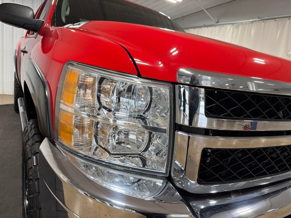 Used 2013 Chevrolet Silverado 2500 W/T AWD/4WD image 13