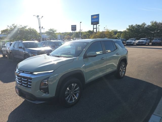 Used 2026 Chevrolet Equinox LT AWD/4WD image 6