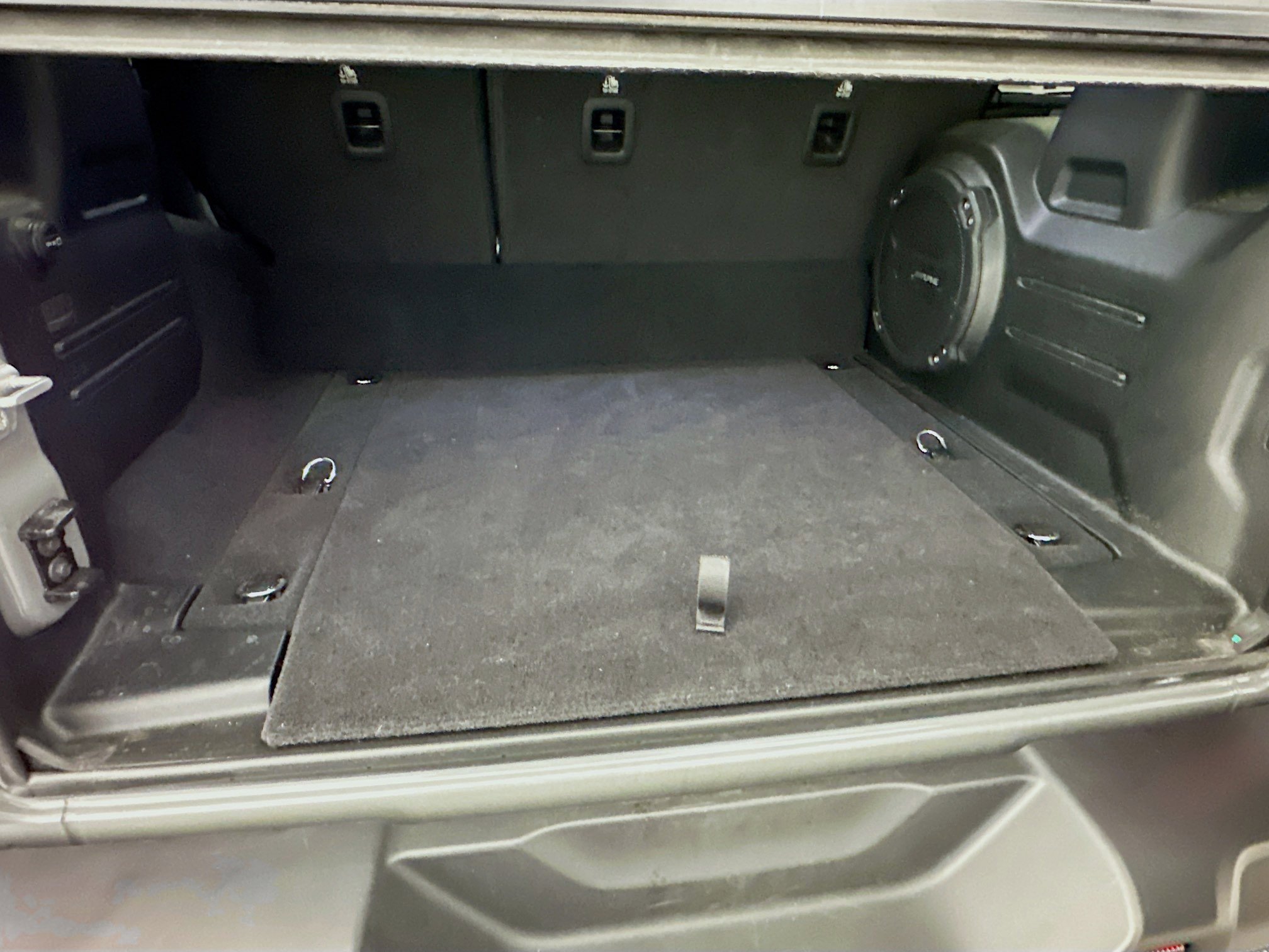 Used 2023 Jeep Wrangler Sahara image 30