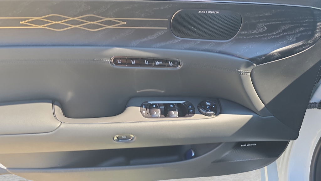 New 2026 Genesis G90 3.5T Prestige AWD/4WD image 16