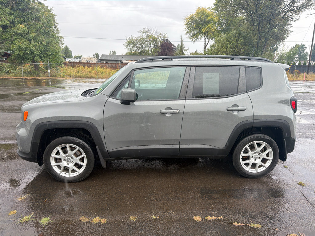 Used 2020 Jeep Renegade Latitude w/ Cold Weather Group AWD/4WD image 5