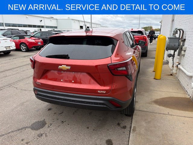 Used 2024 Chevrolet Trax LS FWD image 9