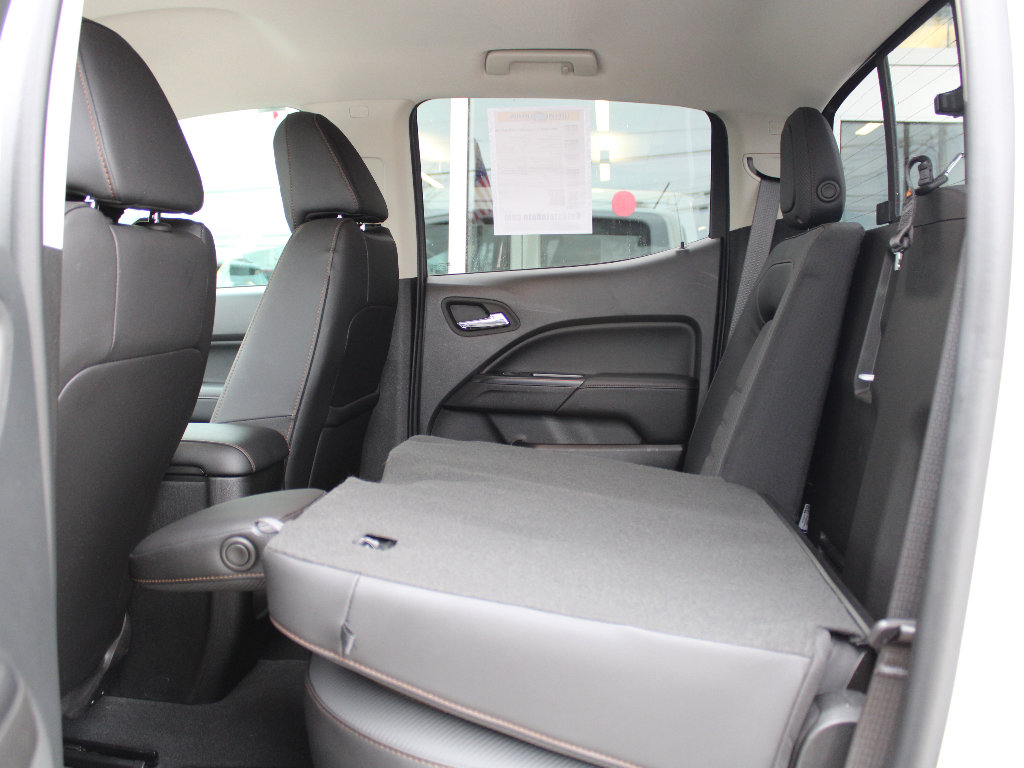 Used 2022 GMC Canyon AT4 w/ Trailering Package image 31