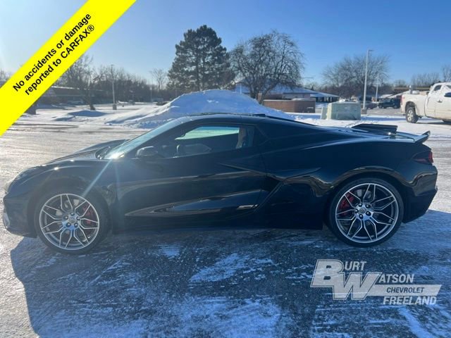 Used 2024 Chevrolet Corvette Z06 image 3