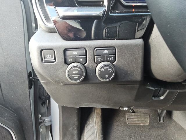 Used 2024 Chevrolet Silverado 1500 LT image 38