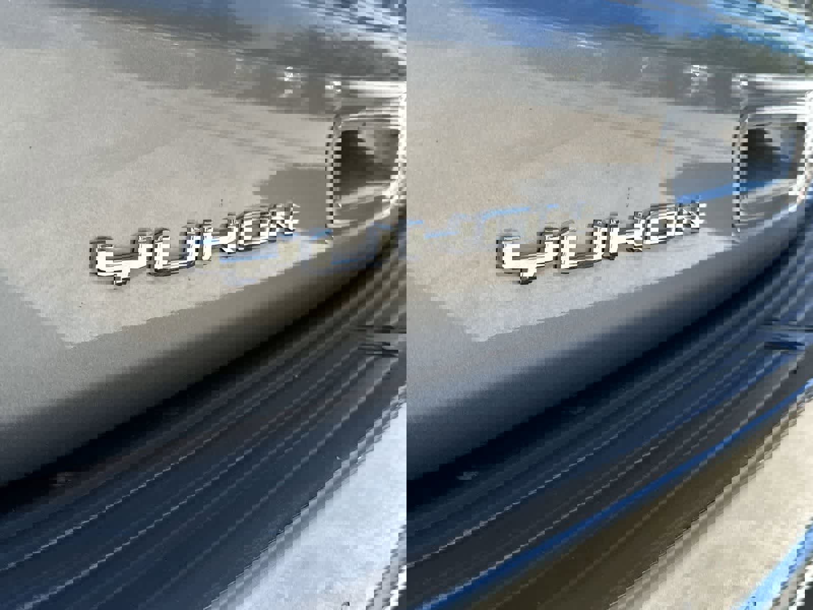 Used 2023 GMC Yukon XL Denali image 7