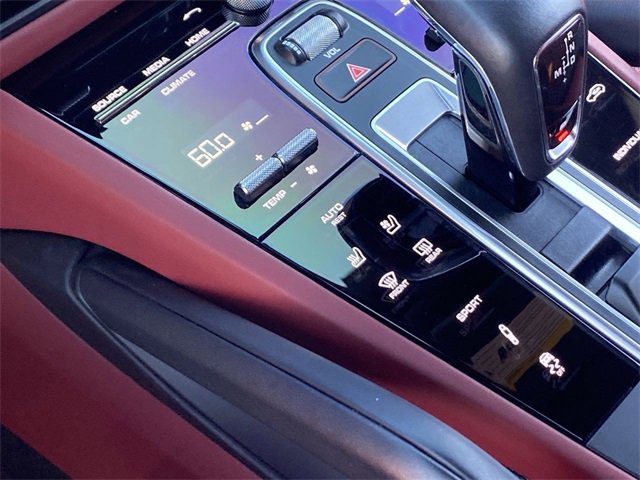 Used 2023 Porsche Cayenne S Platinum w/ Premium Package Plus image 31