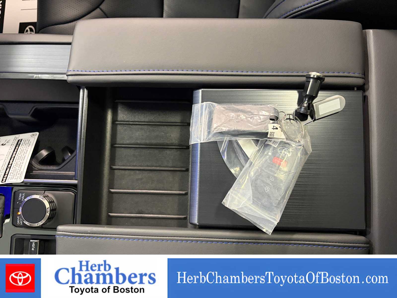 New 2026 Toyota Tundra Platinum AWD/4WD image 12