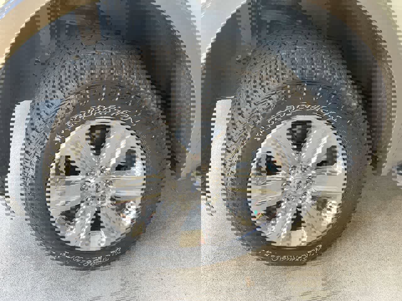 Used 2018 Ford F150 Lariat w/ Equipment Group 502A Luxury image 10