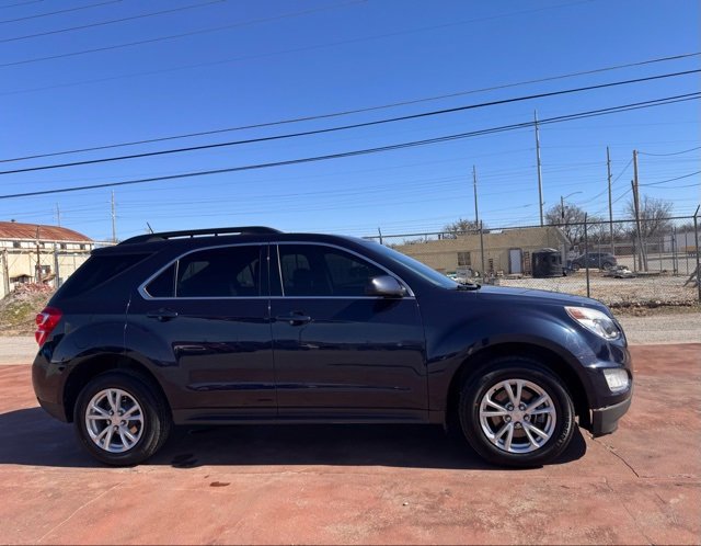 Used 2017 Chevrolet Equinox LT w/ Convenience Package image 4