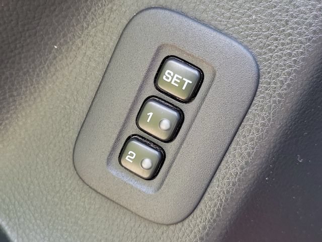 Used 2012 Nissan Armada Platinum AWD/4WD image 26