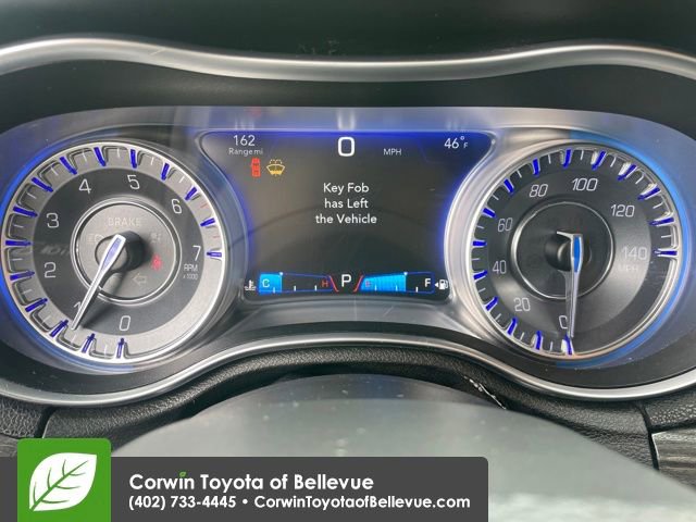 Used 2016 Chrysler 300 Limited image 15