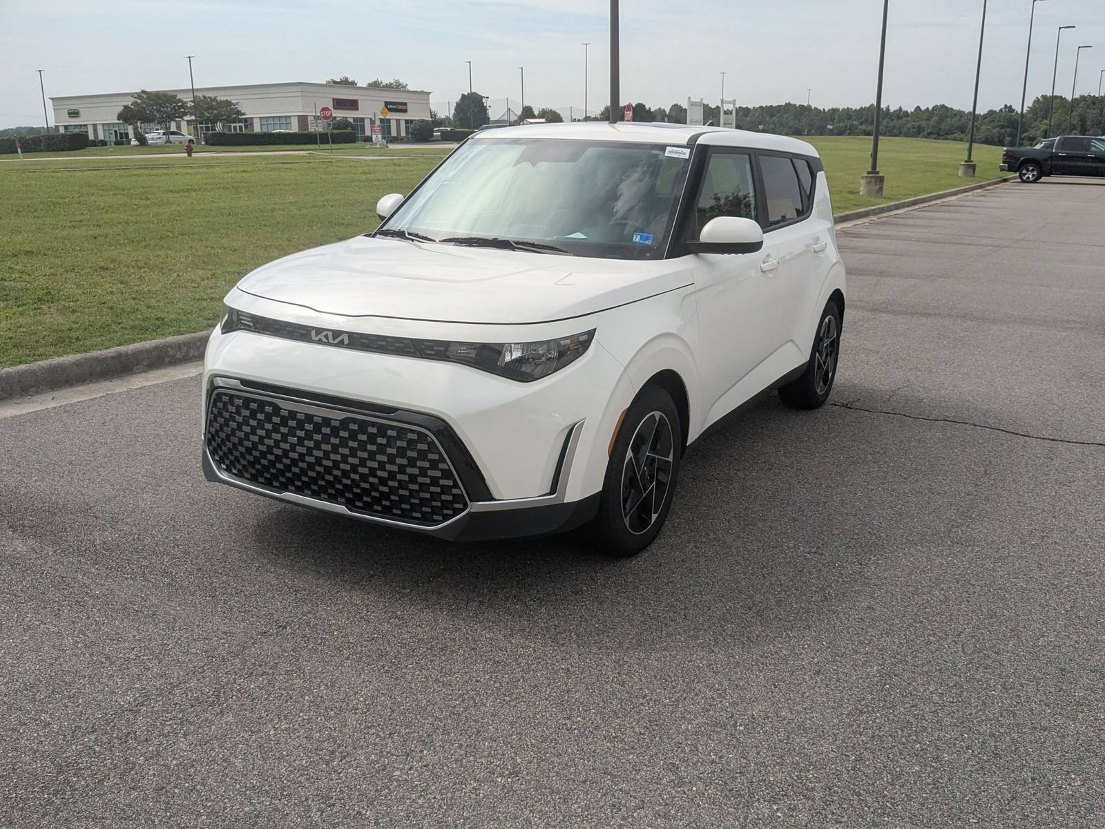 Used 2025 Kia Soul EX FWD image 7