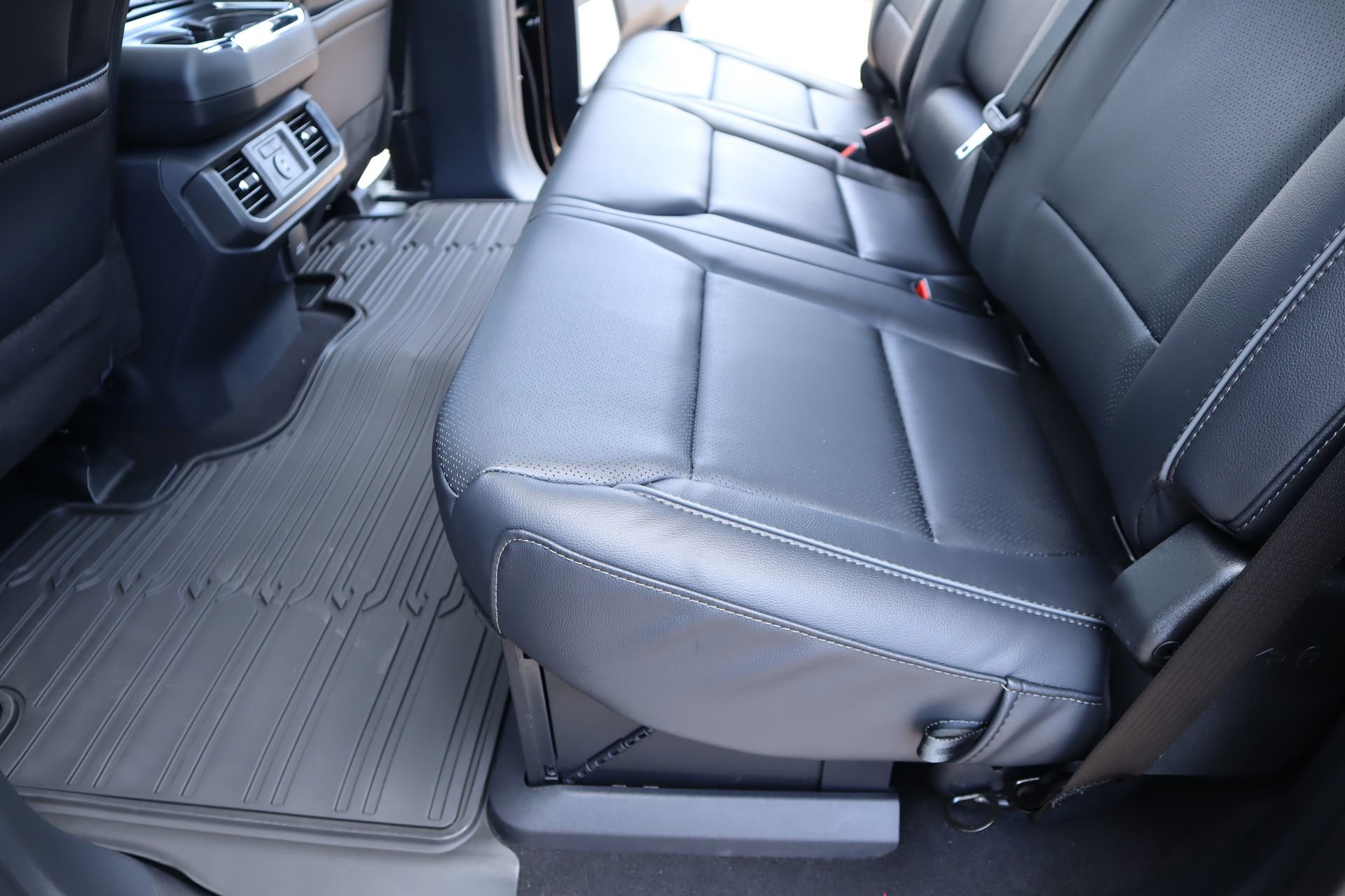 New 2026 Ford F150 Lariat AWD/4WD image 14