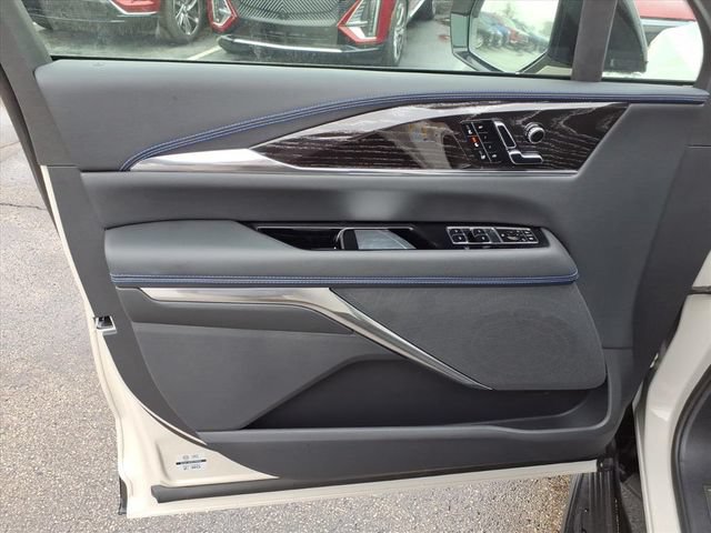 New 2026 Cadillac Escalade IQL Sport 1 w/ LPO, ONYX Package AWD/4WD image 27