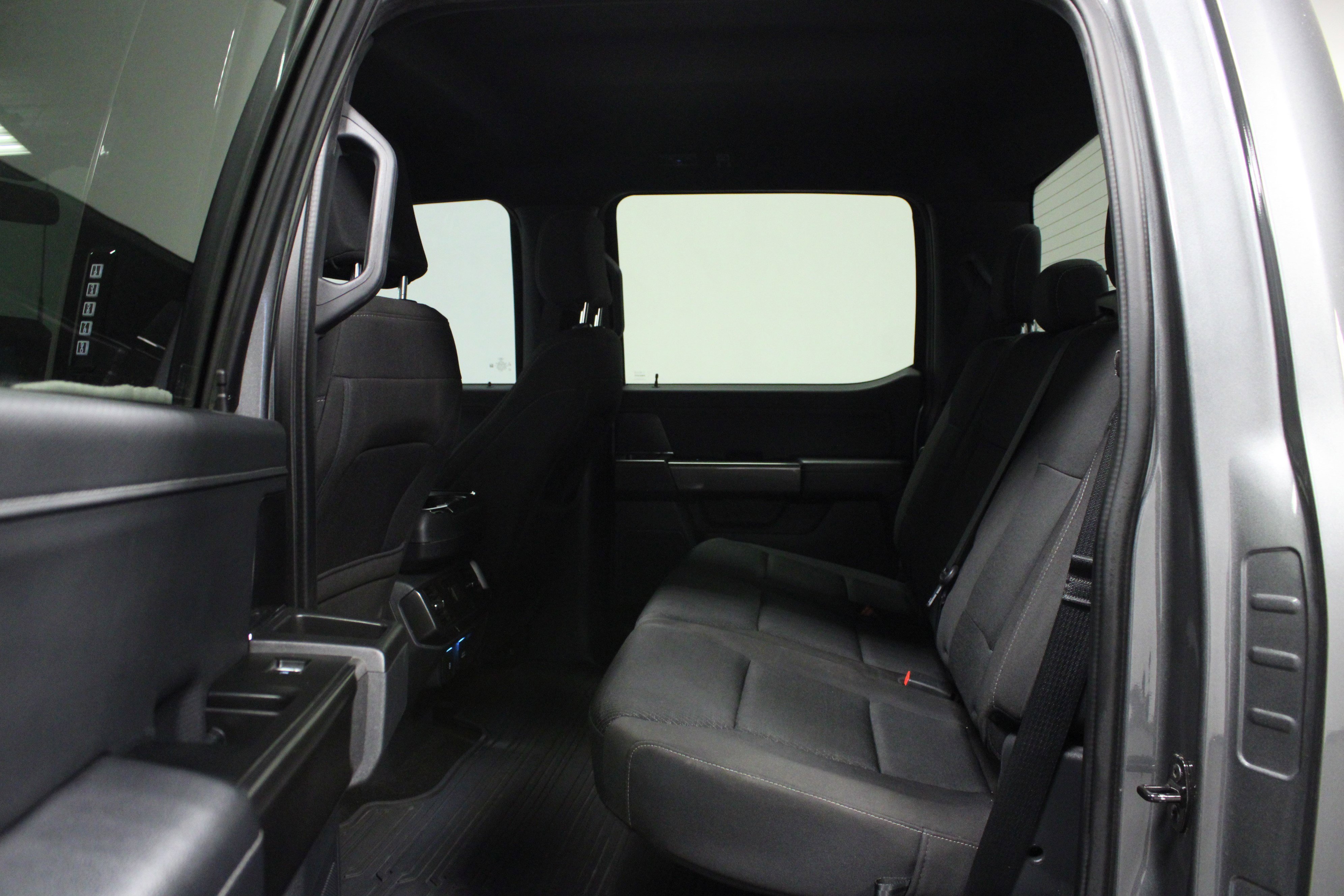 Used 2022 Ford F150 XLT w/ Equipment Group 301A Mid image 13