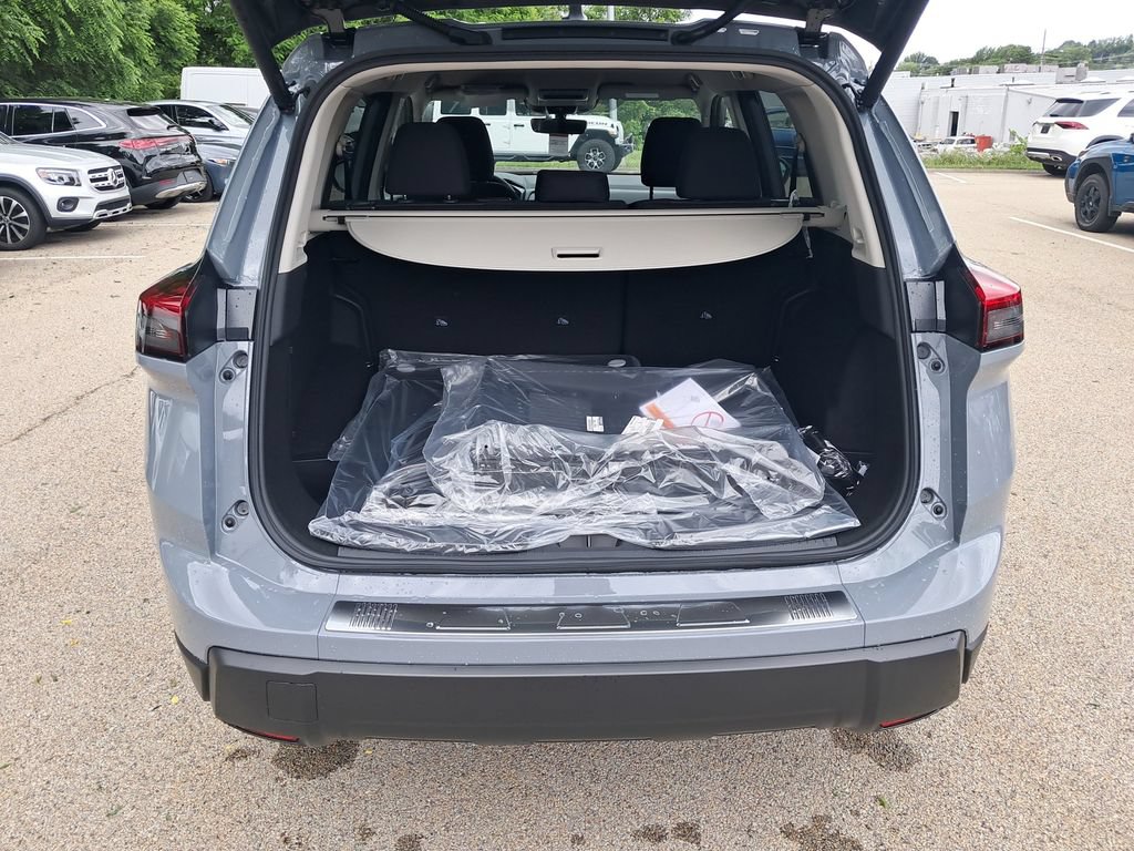 New 2026 Nissan Rogue SV w/ Cold Weather Package AWD/4WD image 24
