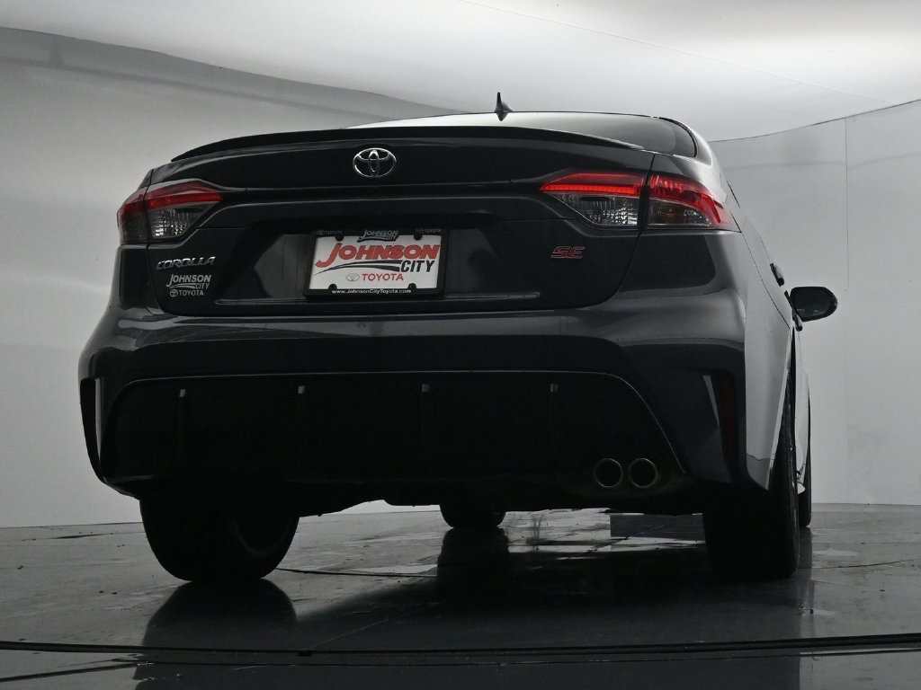 Used 2025 Toyota Corolla SE FWD image 35