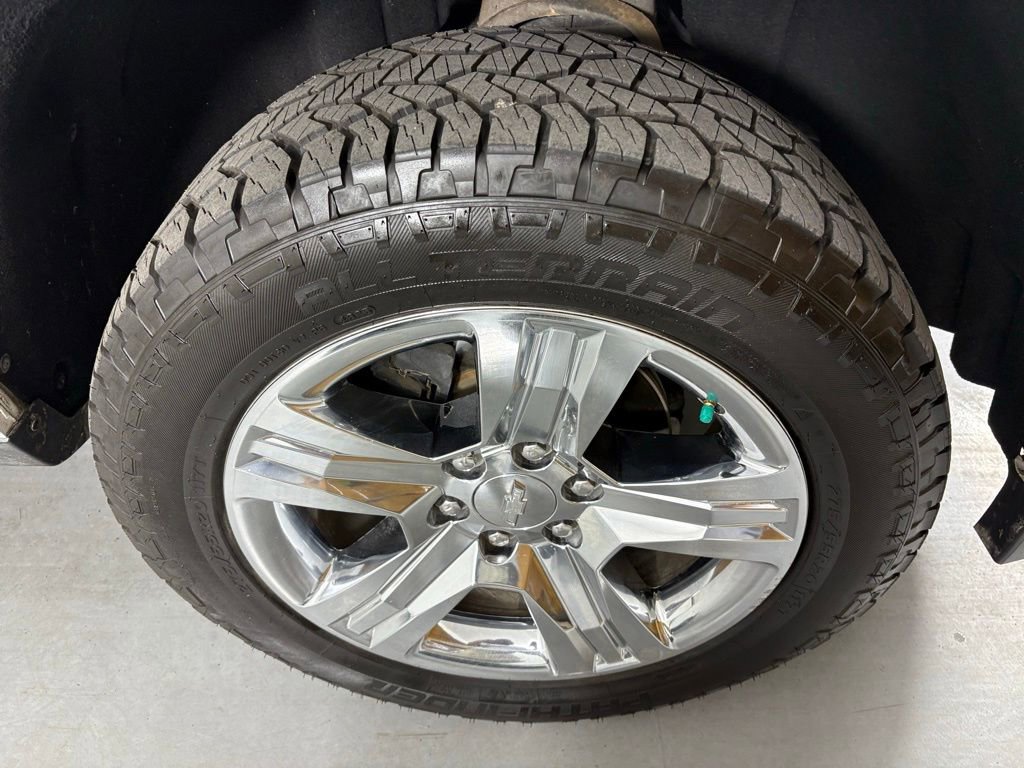 Used 2018 Chevrolet Silverado 1500 Custom w/ Custom Value Package AWD/4WD image 12