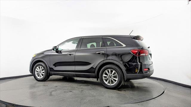Used 2019 Kia Sorento L image 4