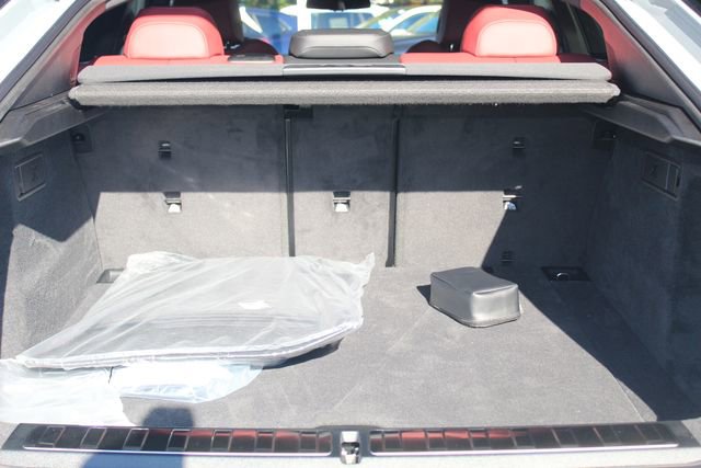 New 2026 BMW X6 xDrive40i w/ Premium Package image 7