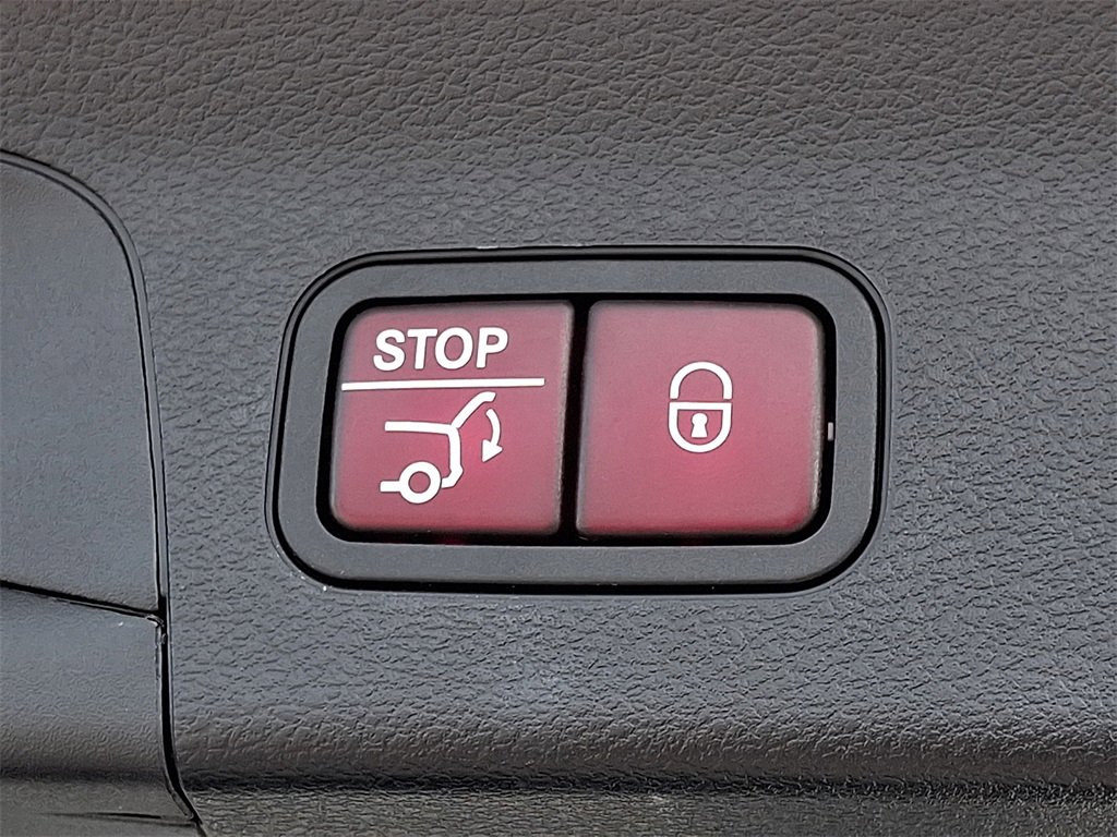 Used 2022 Mercedes-Benz GLS 450 4MATIC image 31