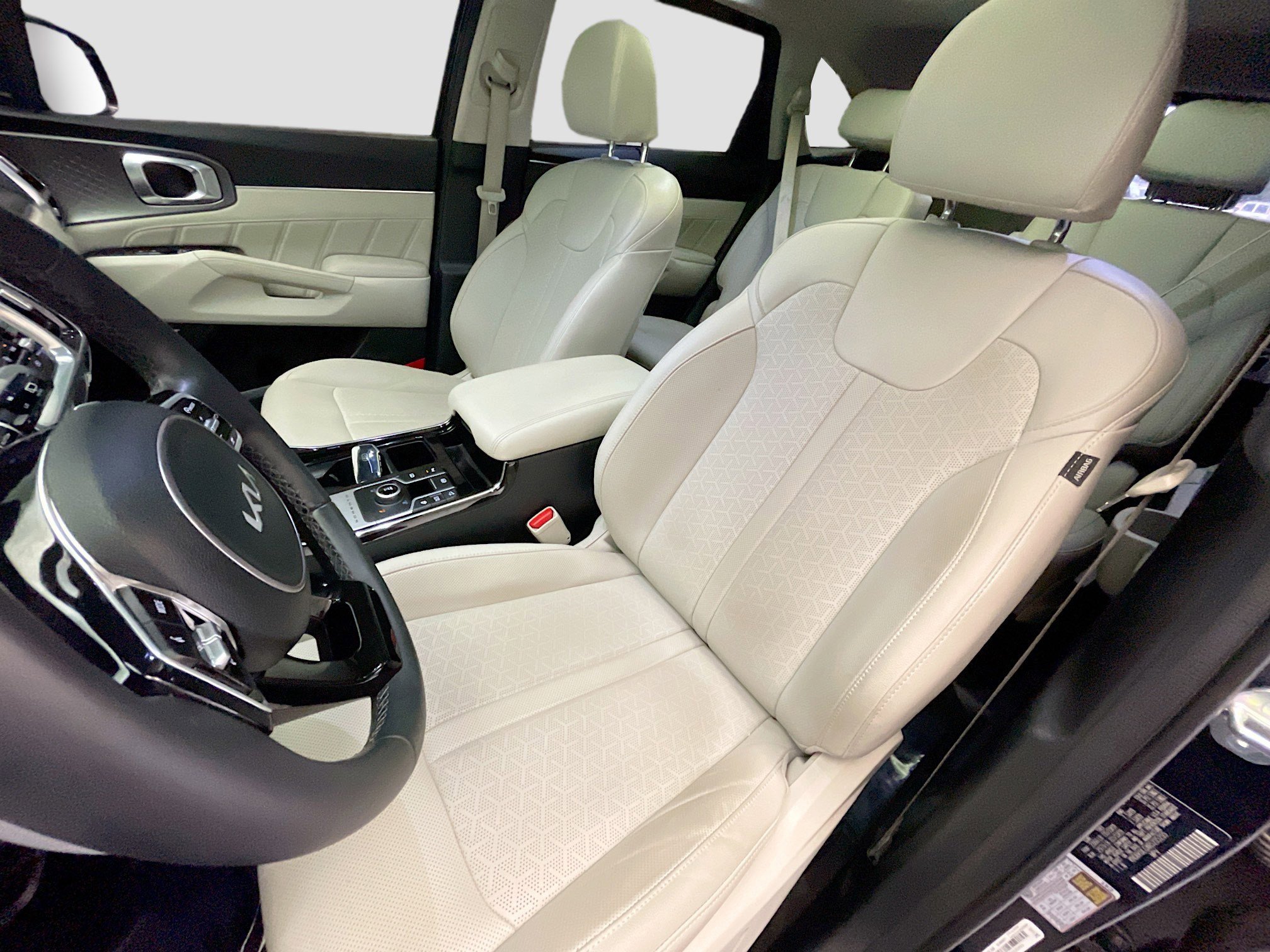 Used 2024 Kia Sorento SX Prestige w/ Panoramic Sunroof Package image 13