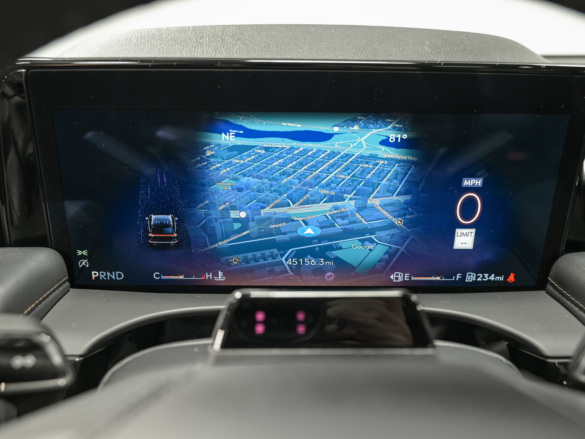 Used 2025 Lincoln Aviator AWD image 20