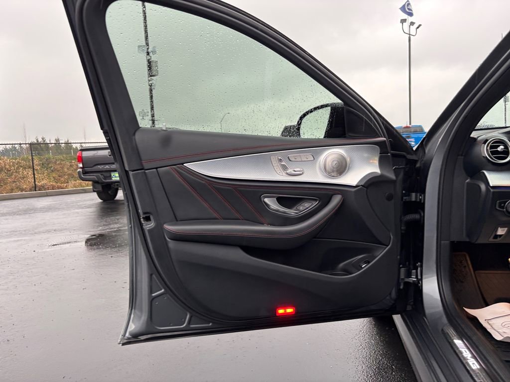 Used 2022 Mercedes-Benz E 53 AMG 4MATIC Sedan image 23