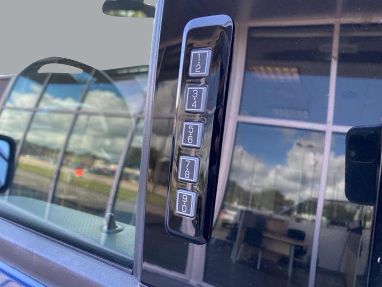 Used 2024 Ford F150 XLT w/ Mobile Office Package image 9