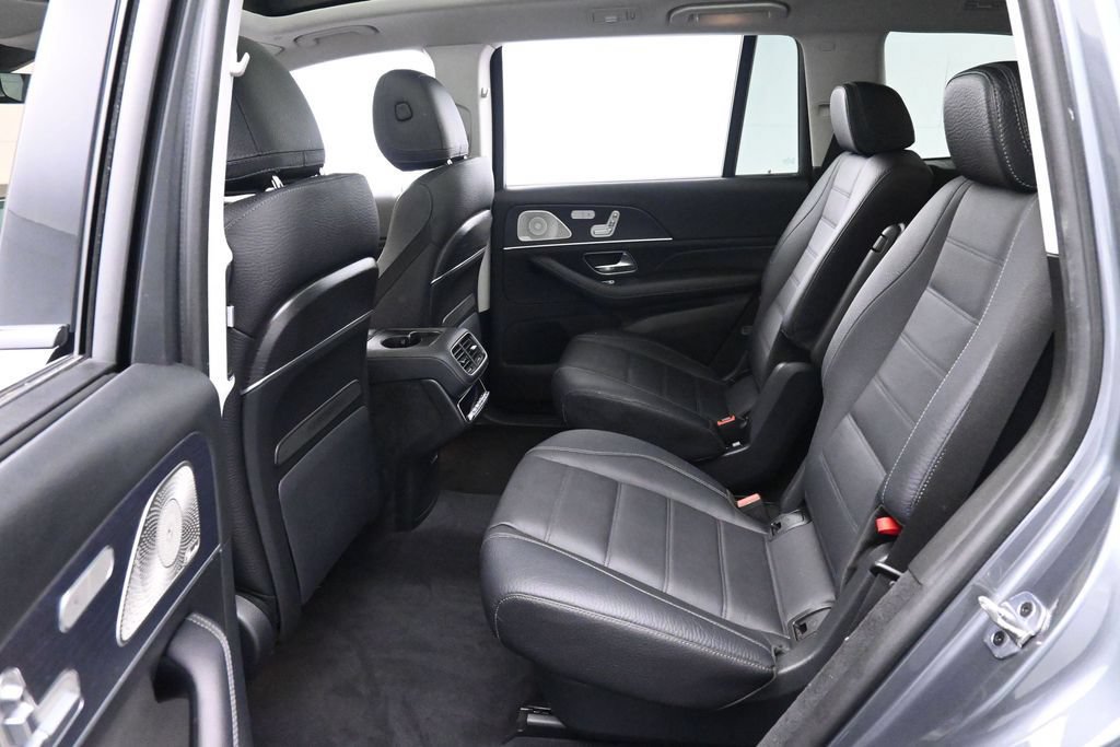 Used 2023 Mercedes-Benz GLS 580 4MATIC image 15
