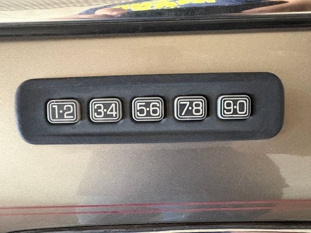 Used 2006 Mercury Grand Marquis GS RWD image 6