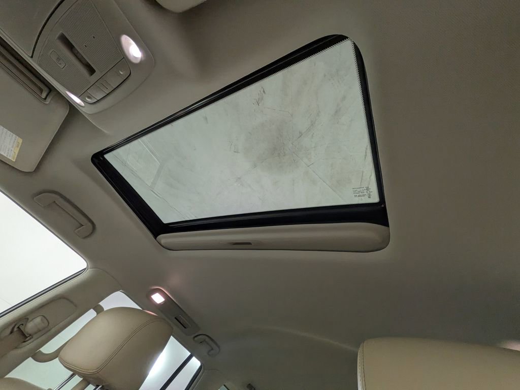 Used 2023 Nissan Armada Platinum w/ Captain's Chairs Package image 32