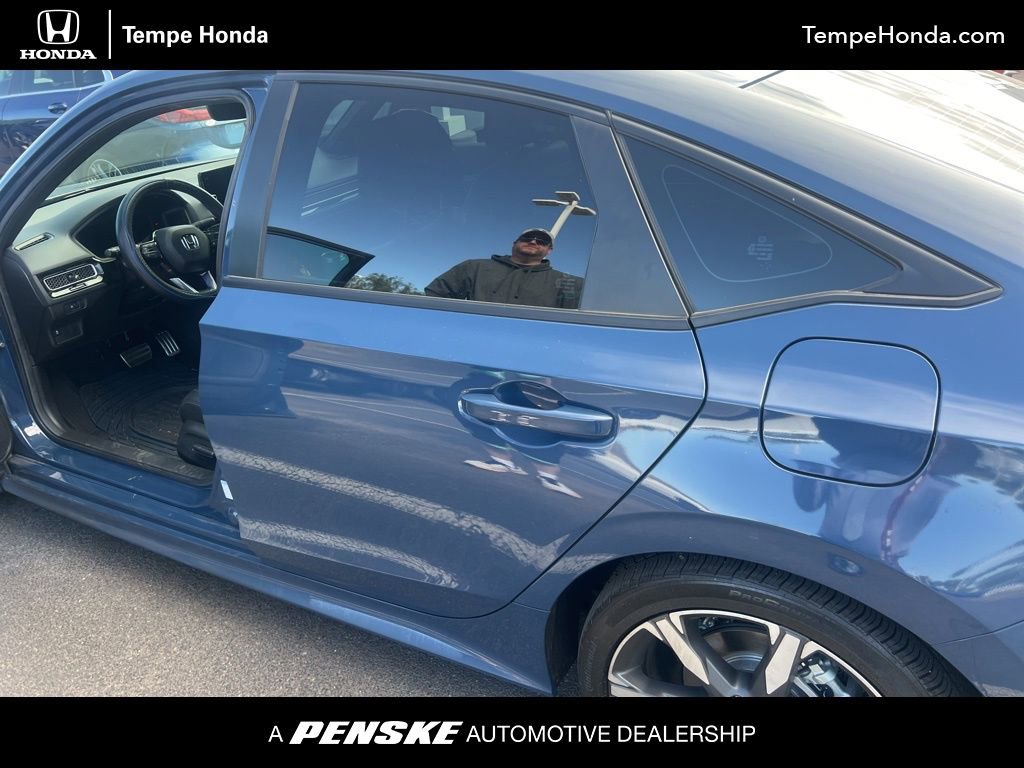 Used 2025 Honda Civic Sport image 1