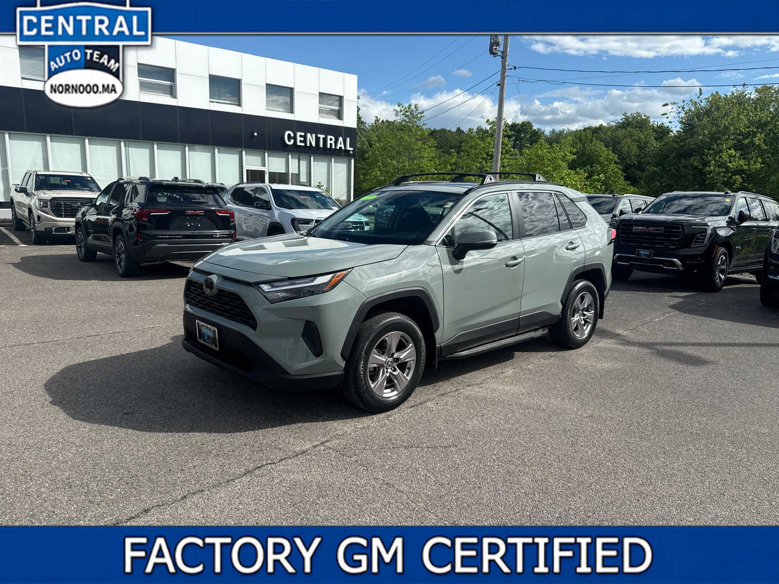 Used 2022 Toyota RAV4 XLE w/ Convenience Package