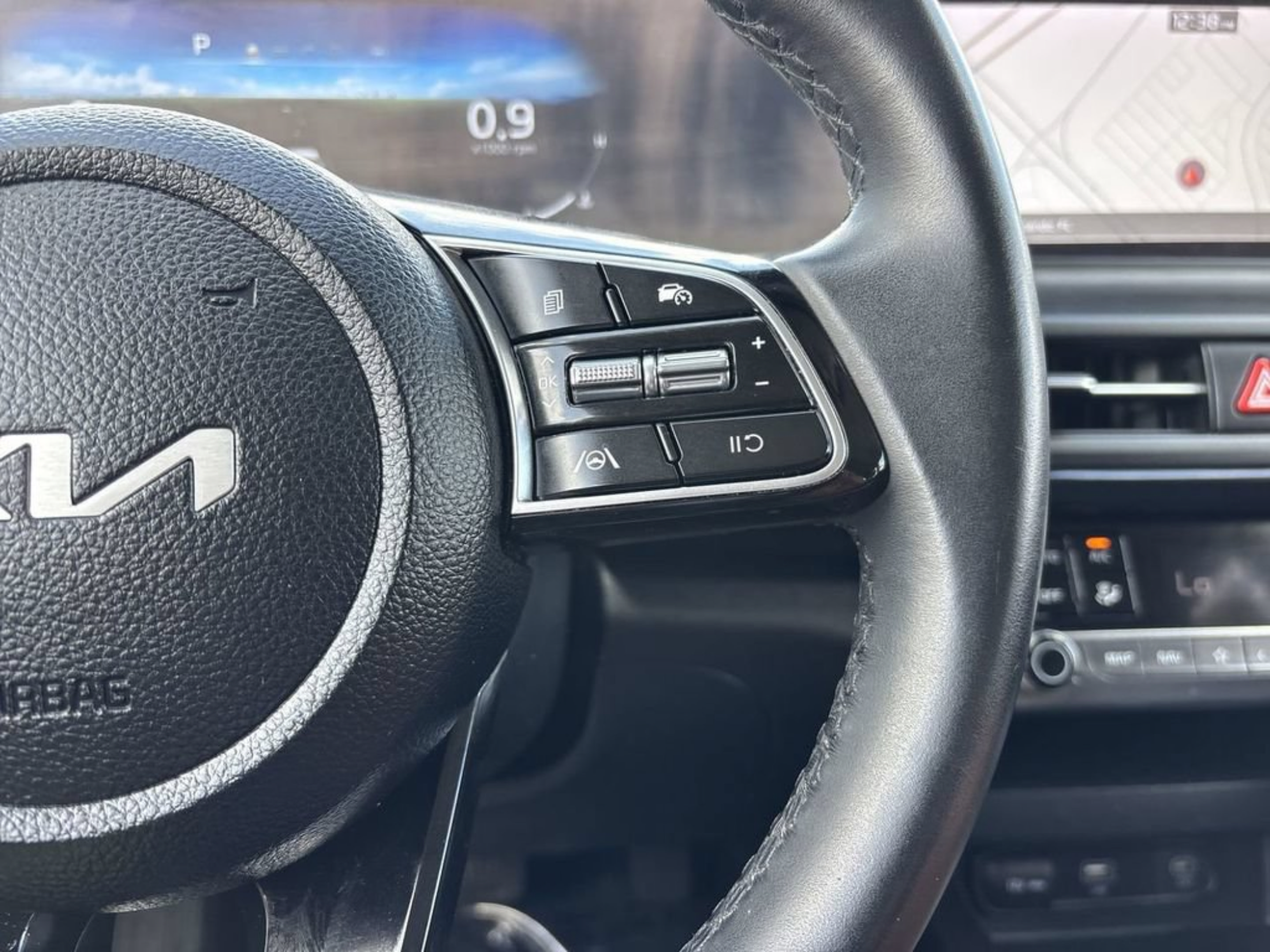 Used 2024 Kia Seltos X-Line AWD/4WD image 36