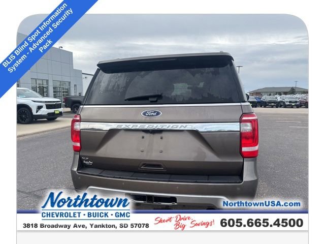 Used 2019 Ford Expedition XLT w/ Equipment Group 202A AWD/4WD image 11