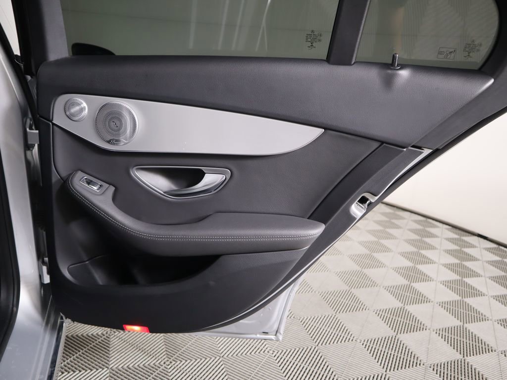 Used 2020 Mercedes-Benz C 300 Sedan image 27