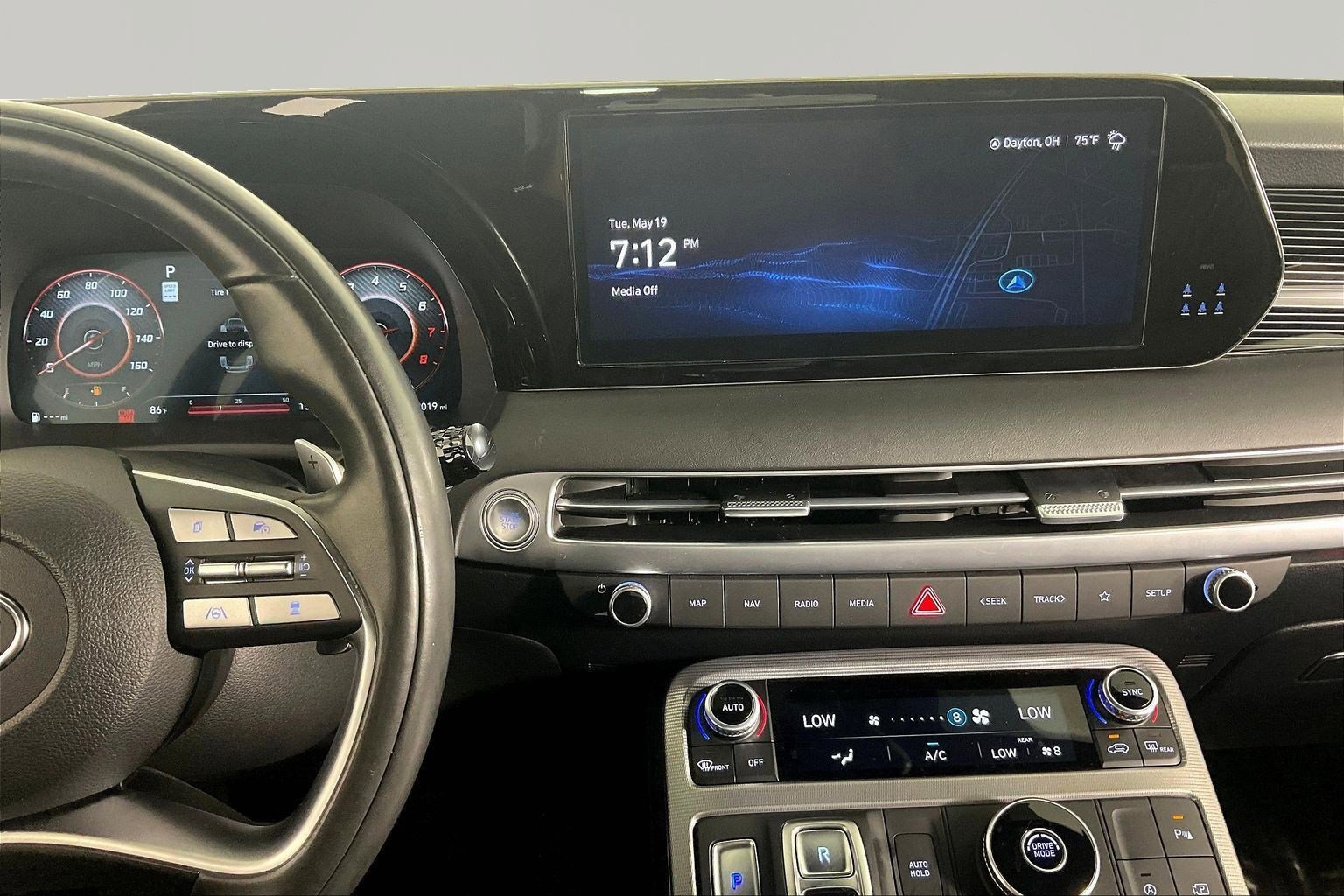 Used 2024 Hyundai Palisade Calligraphy FWD image 9
