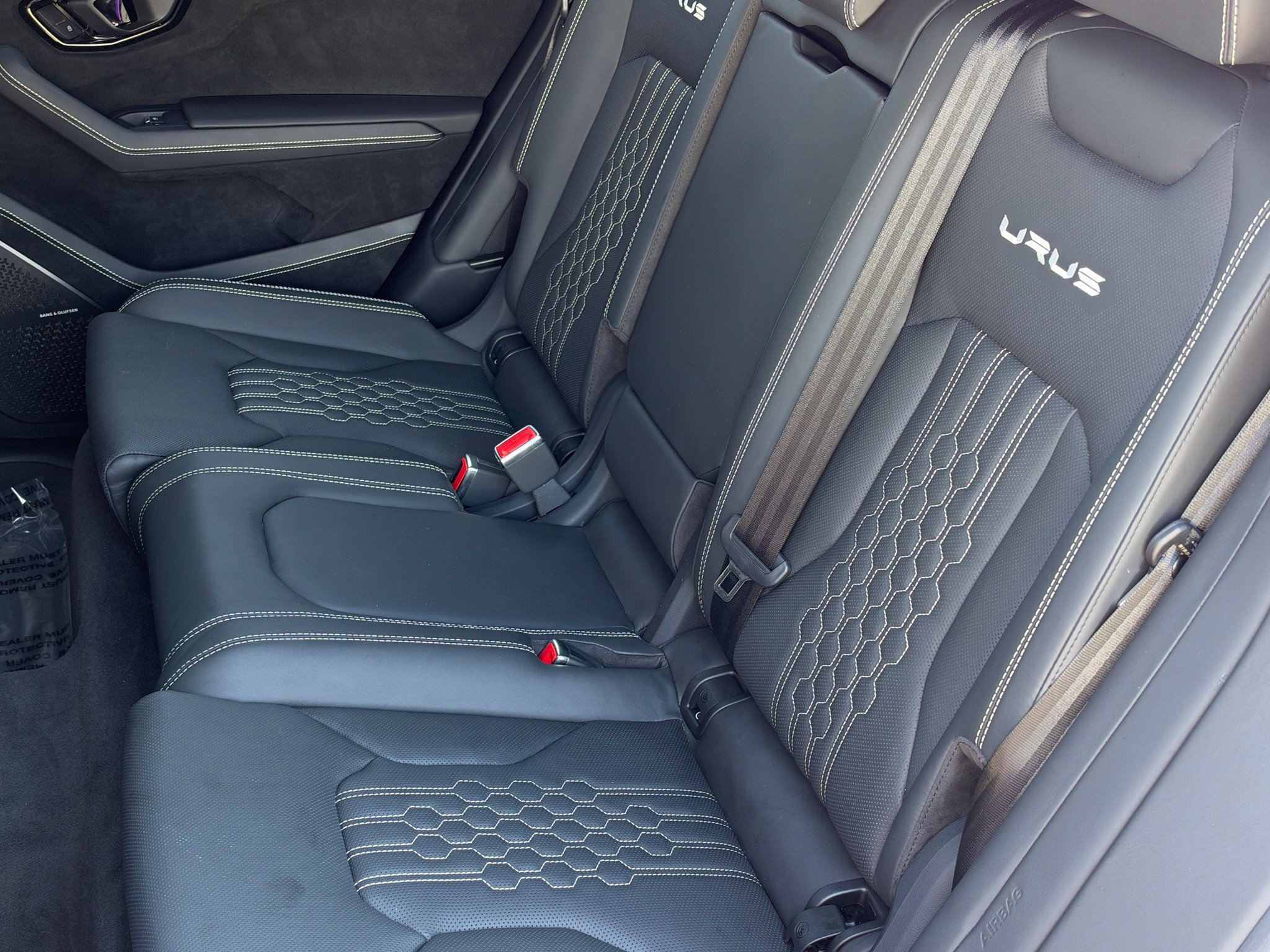 Used 2023 Lamborghini Urus Performante AWD/4WD image 24