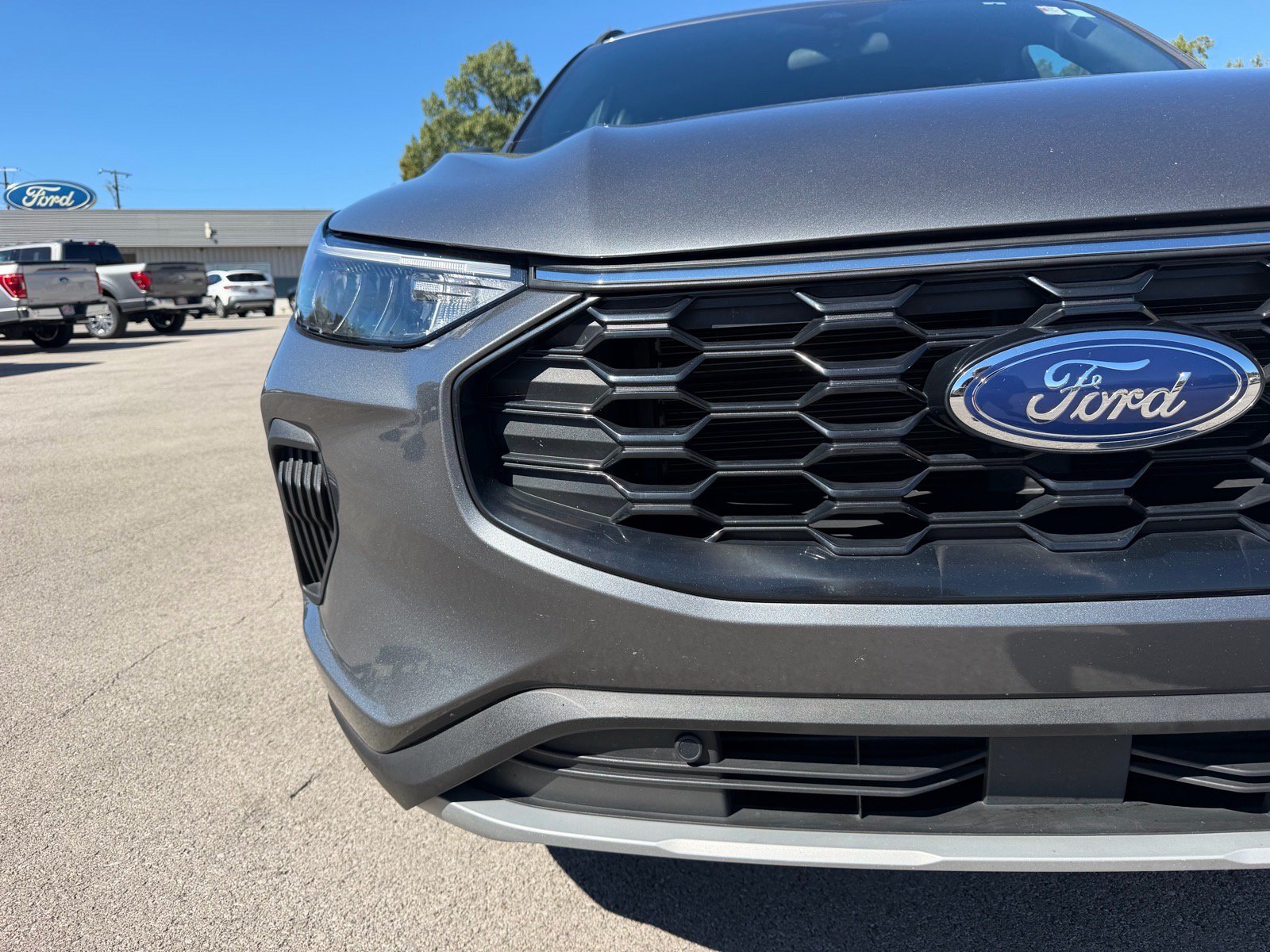 Used 2025 Ford Escape ST-Line AWD/4WD image 4