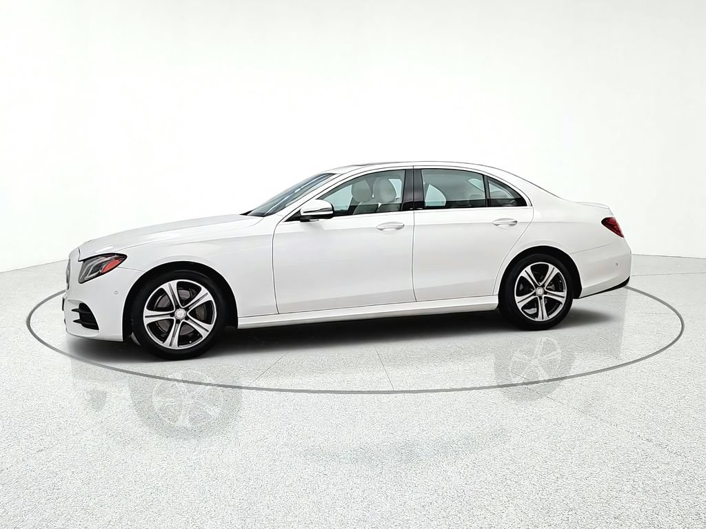 Used 2017 Mercedes-Benz E 300 4MATIC image 3
