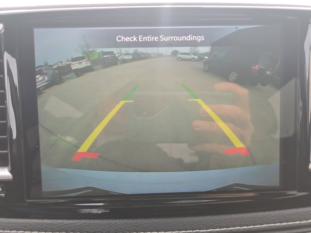 Used 2023 Chrysler Pacifica Touring w/ S Appearance Package image 33