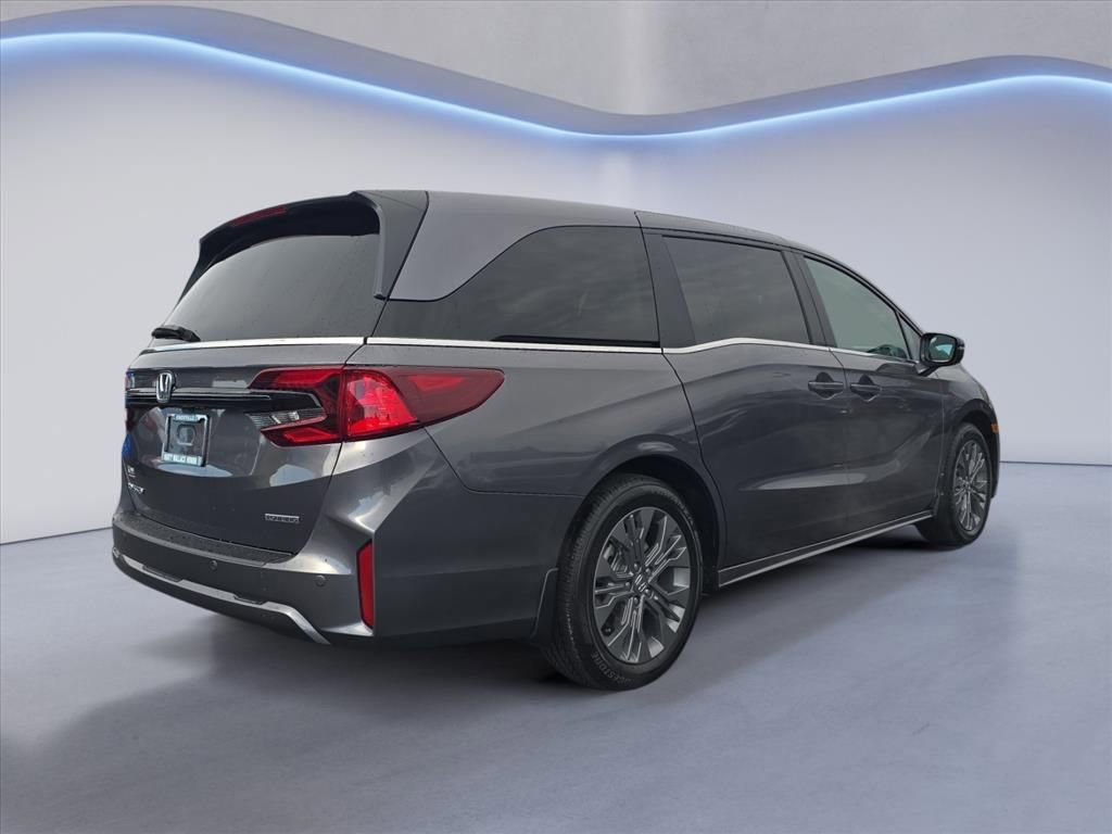New 2026 Honda Odyssey Touring image 6