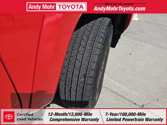 Certified 2020 Toyota Tacoma SR5 w/ Blackout Package AWD/4WD image 39