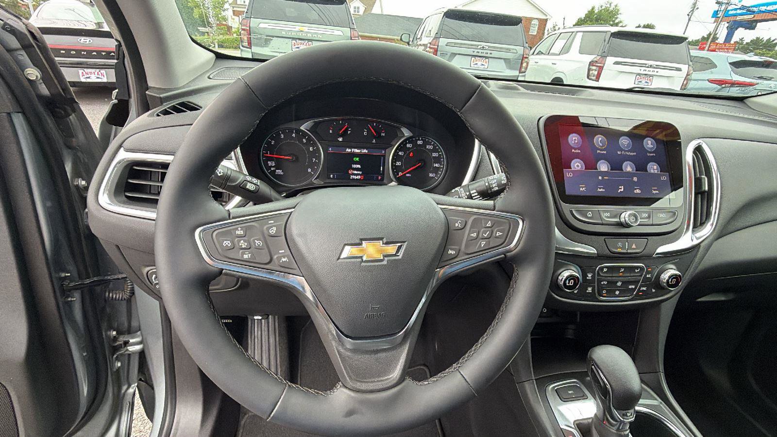 Used 2024 Chevrolet Equinox LT AWD/4WD image 24