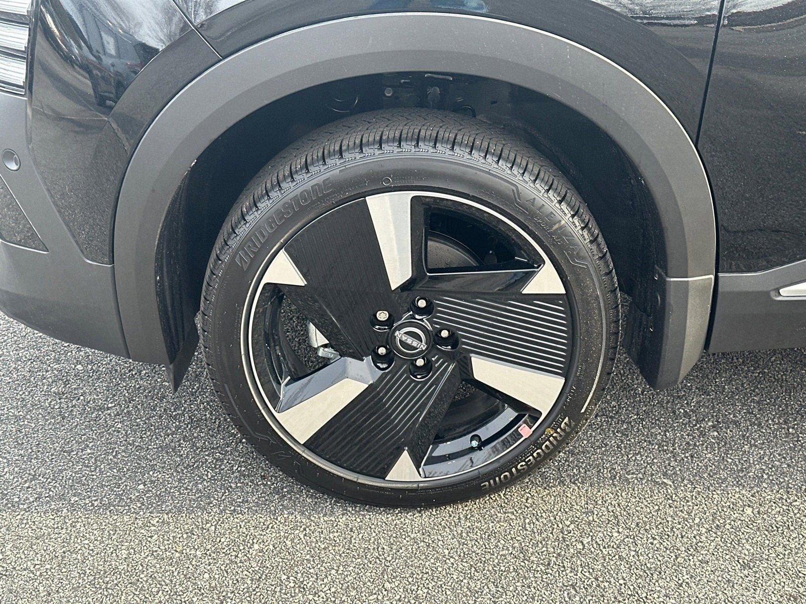 New 2026 Nissan Kicks SR image 11