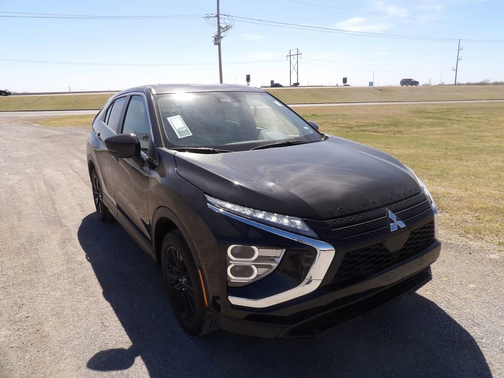 Used 2024 Mitsubishi Eclipse Cross LE image 4