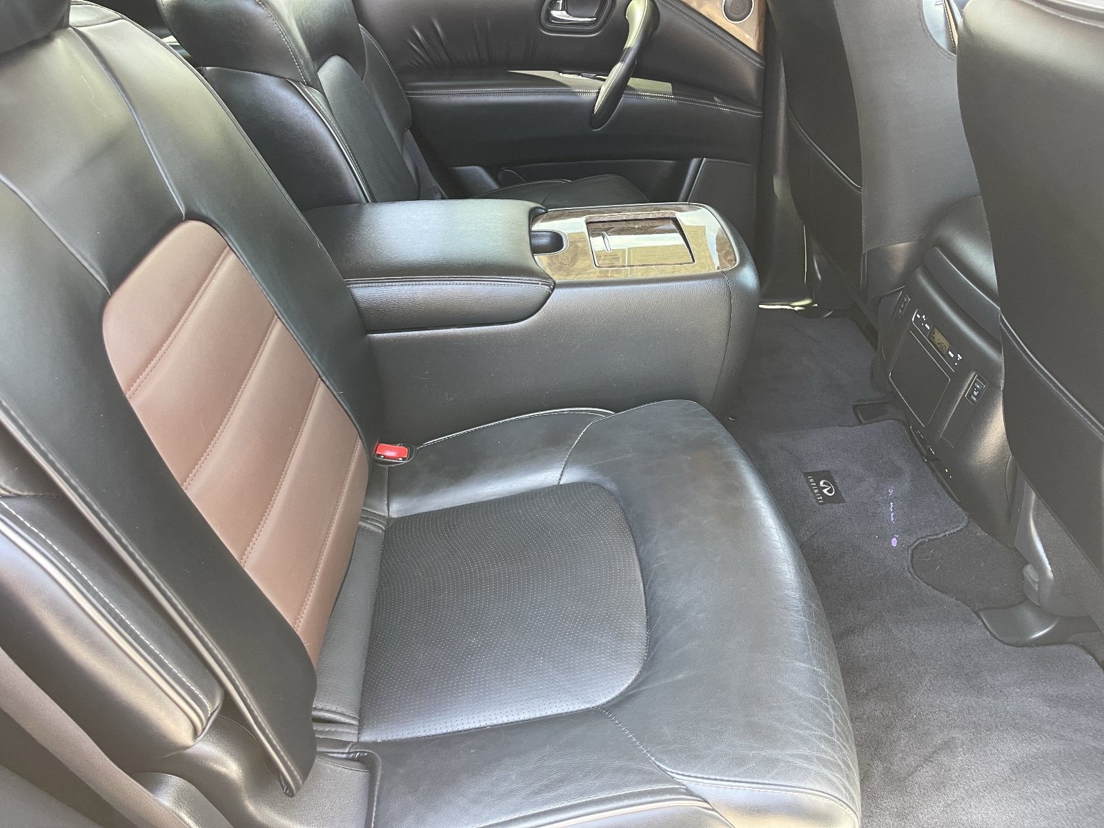 Used 2017 INFINITI QX80 4WD w/ Driver Assistance Package image 15